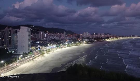 Apto Amplo, Confortavel, Bem Localizado, Asturias Guarujá Exterior foto